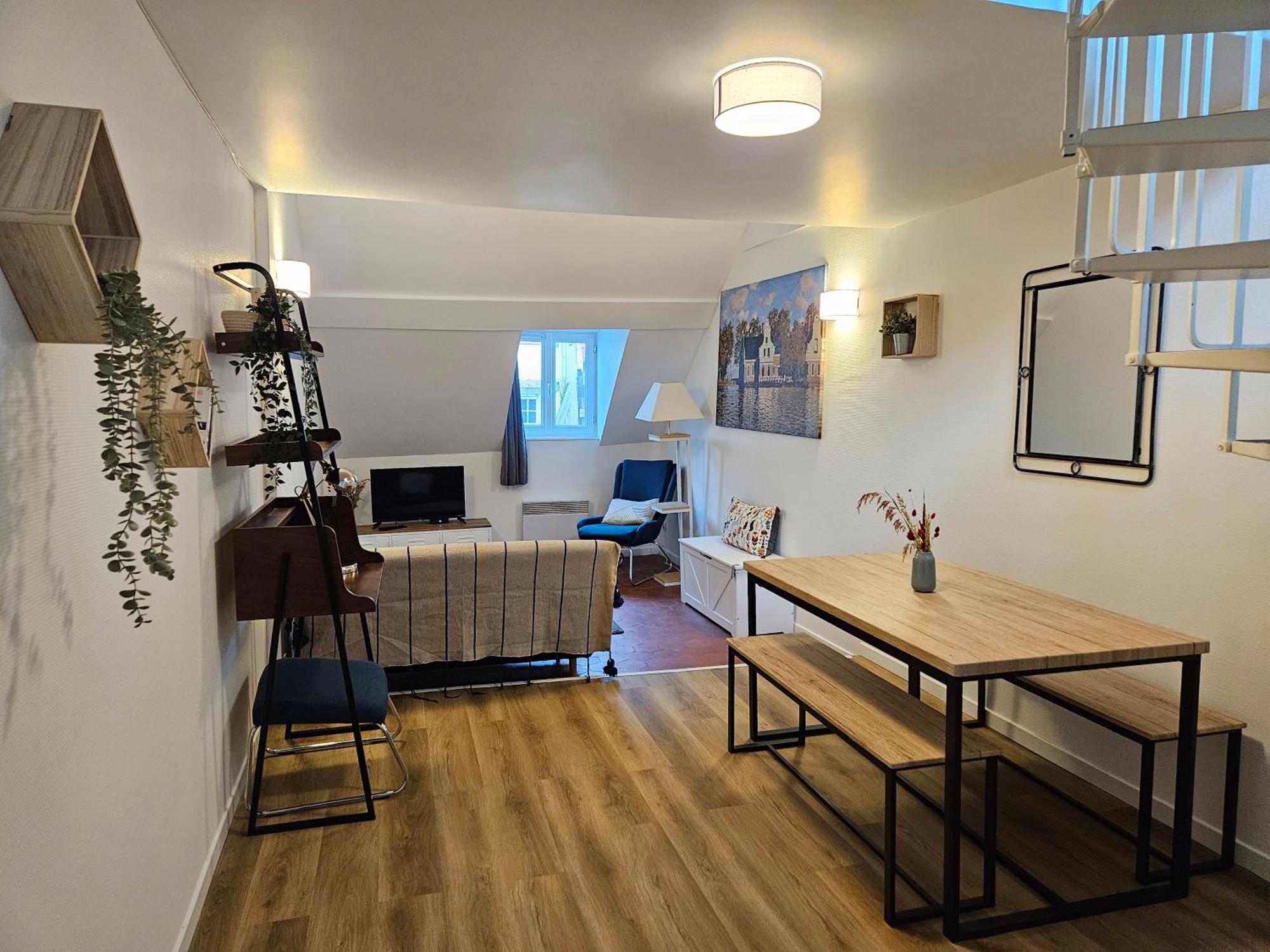 Charmant Duplex Au Coeur De Vernon Proche Gare Et Giverny Dış mekan fotoğraf
